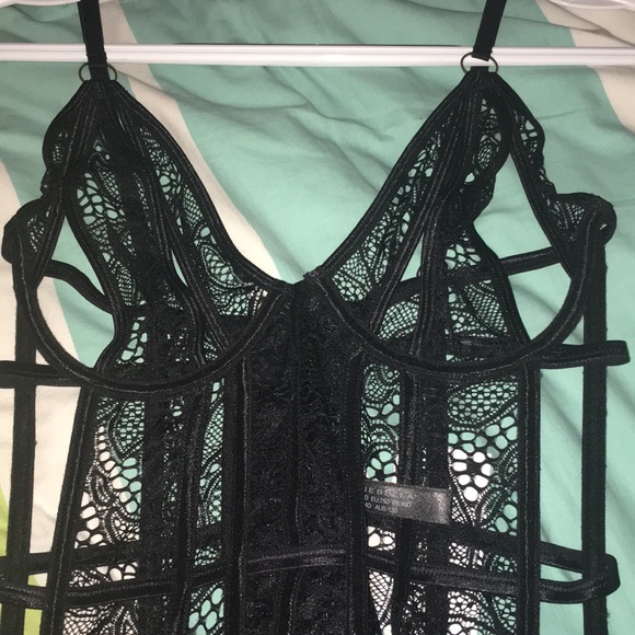 Bluebella Basque - Picture 3 of 3